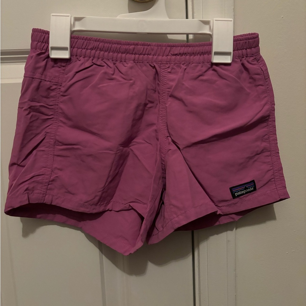 Patagonia girls purple/pink shorts size large